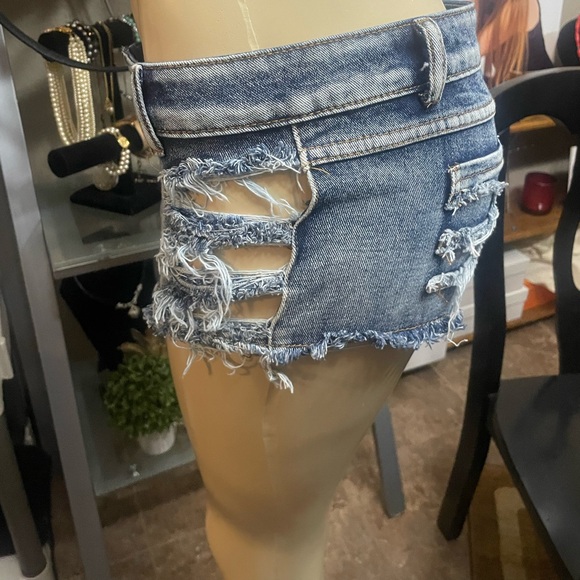 💙 BeWicked L Denim Short Shorts that were purchased in Spearfish SD - Picture 6 of 7